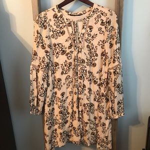 Doe and Rae Tan Floral Dress, S, Used no flaws